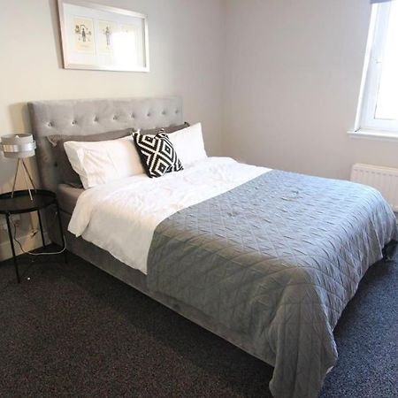 Spacious 2 Bed, 2 Bath Apartment -The Shore, Leith Edinburgh Bagian luar foto